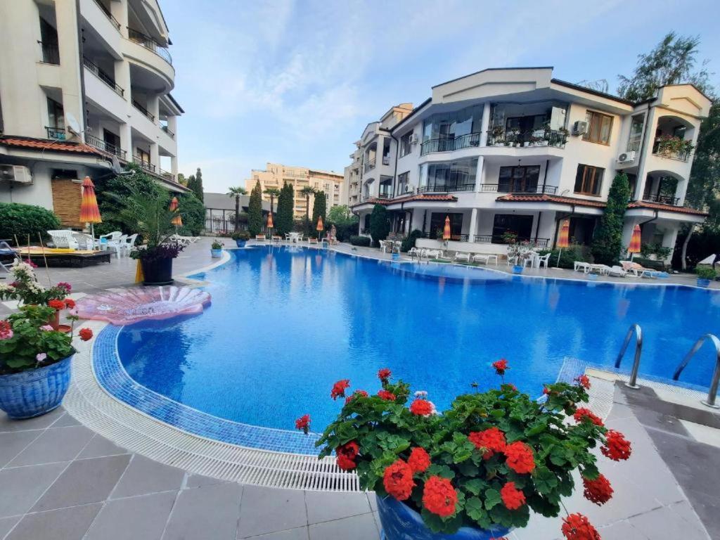 Dkapartments Chateau Valon 써니비치 외부 사진
